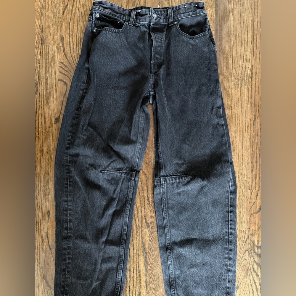 Madewell Black darted barrel leg Jeans